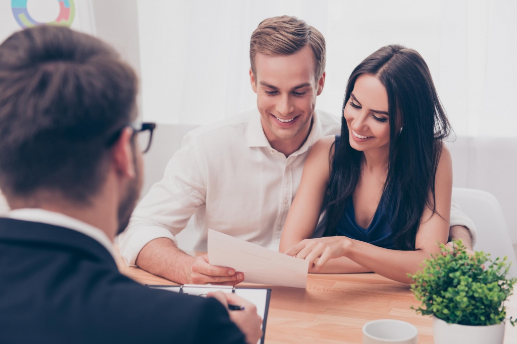 Helps Homeowners Get Houses On The MLS